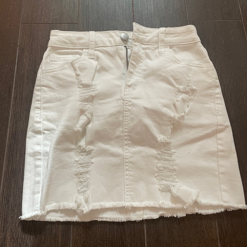 WHITE JEAN SKIRT